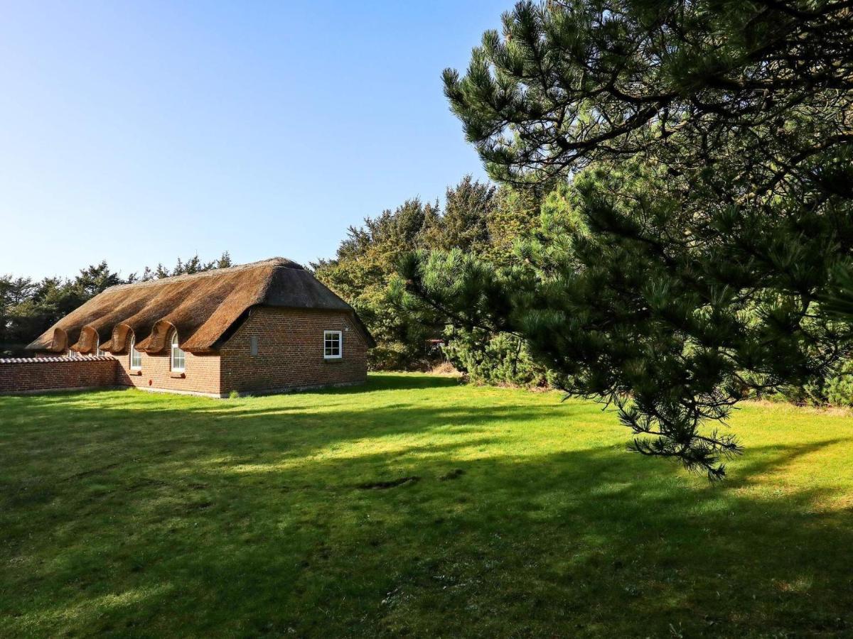 Three-Bedroom Holiday Home In Lokken 1 Екстериор снимка
